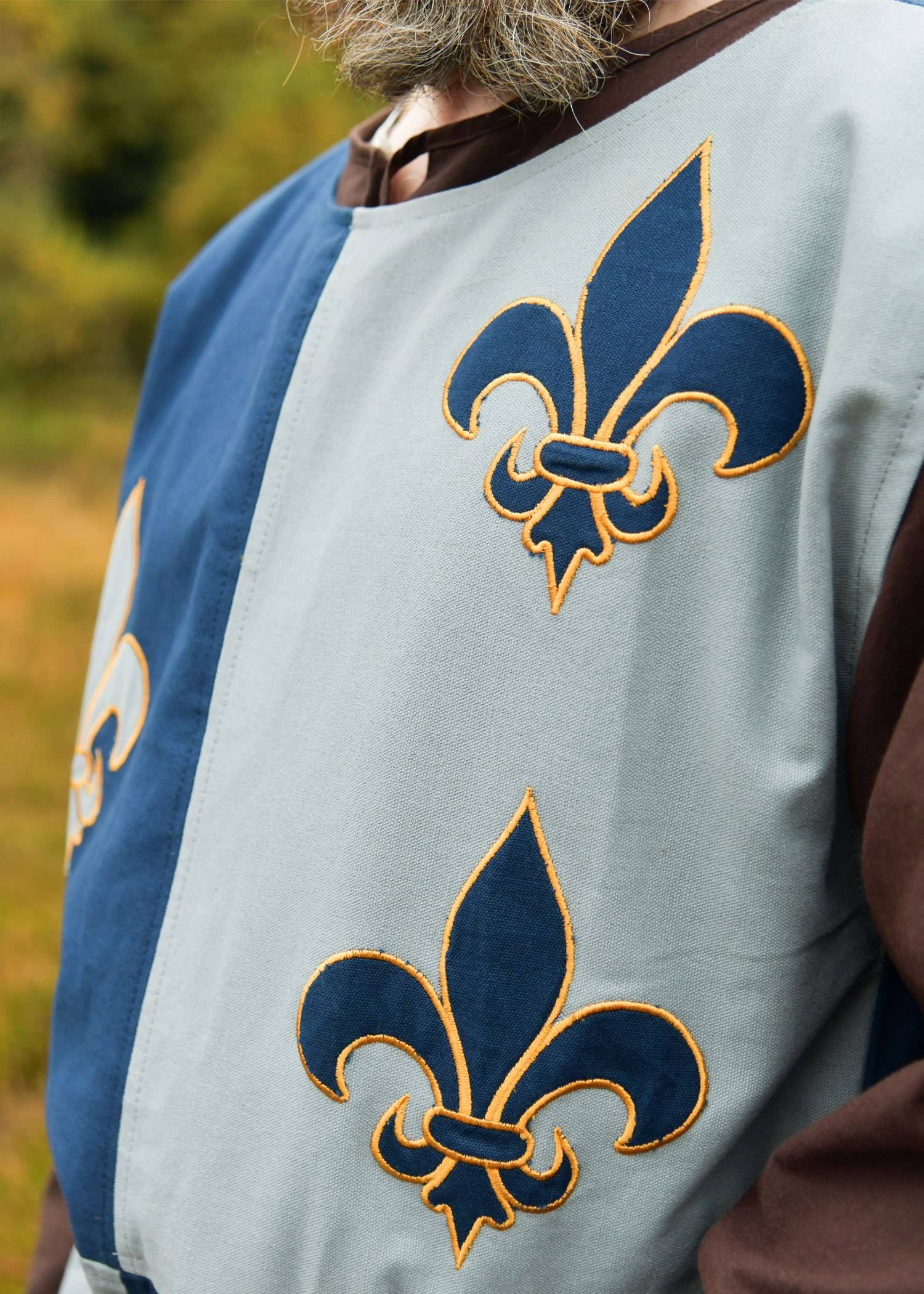 Gevoerde Middeleeuwse Wapenrok​ met smaak, blauw