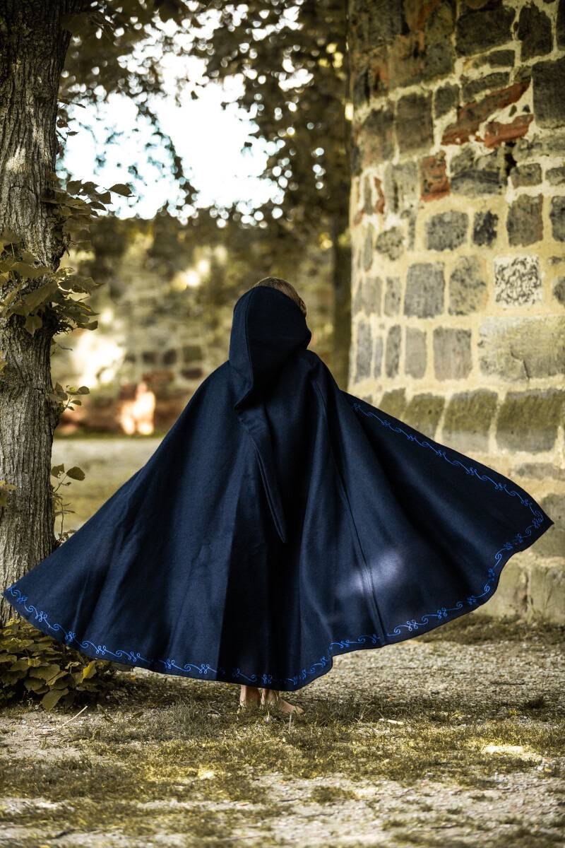 Middeleeuwse Wollen Grijze Jager Kindercape - Mantel in Blauw met lange capuchon en handbeschilderd, met borduurwerk