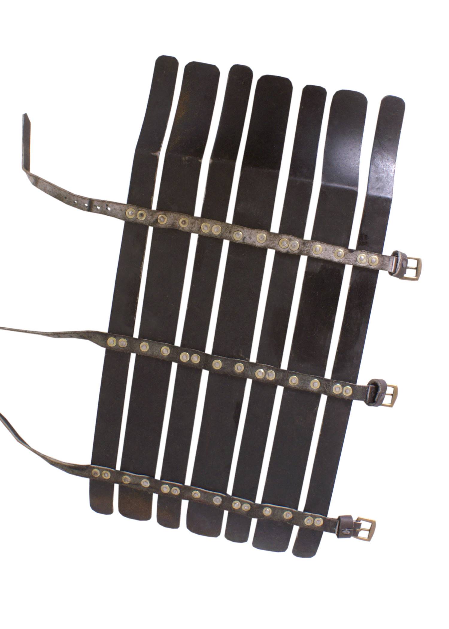 Viking Metalen Beenbeschermers