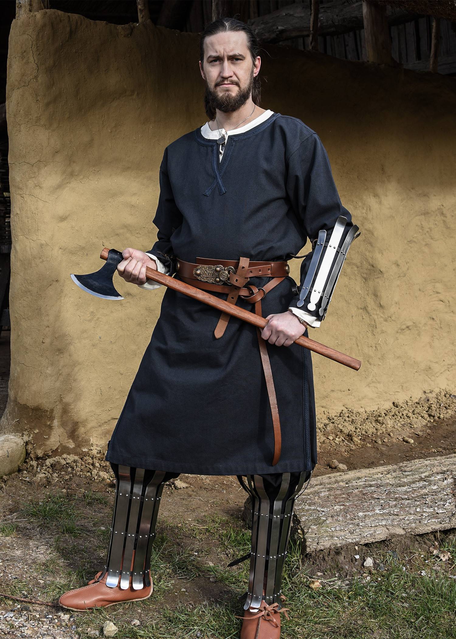 Viking Metalen Beenbeschermers