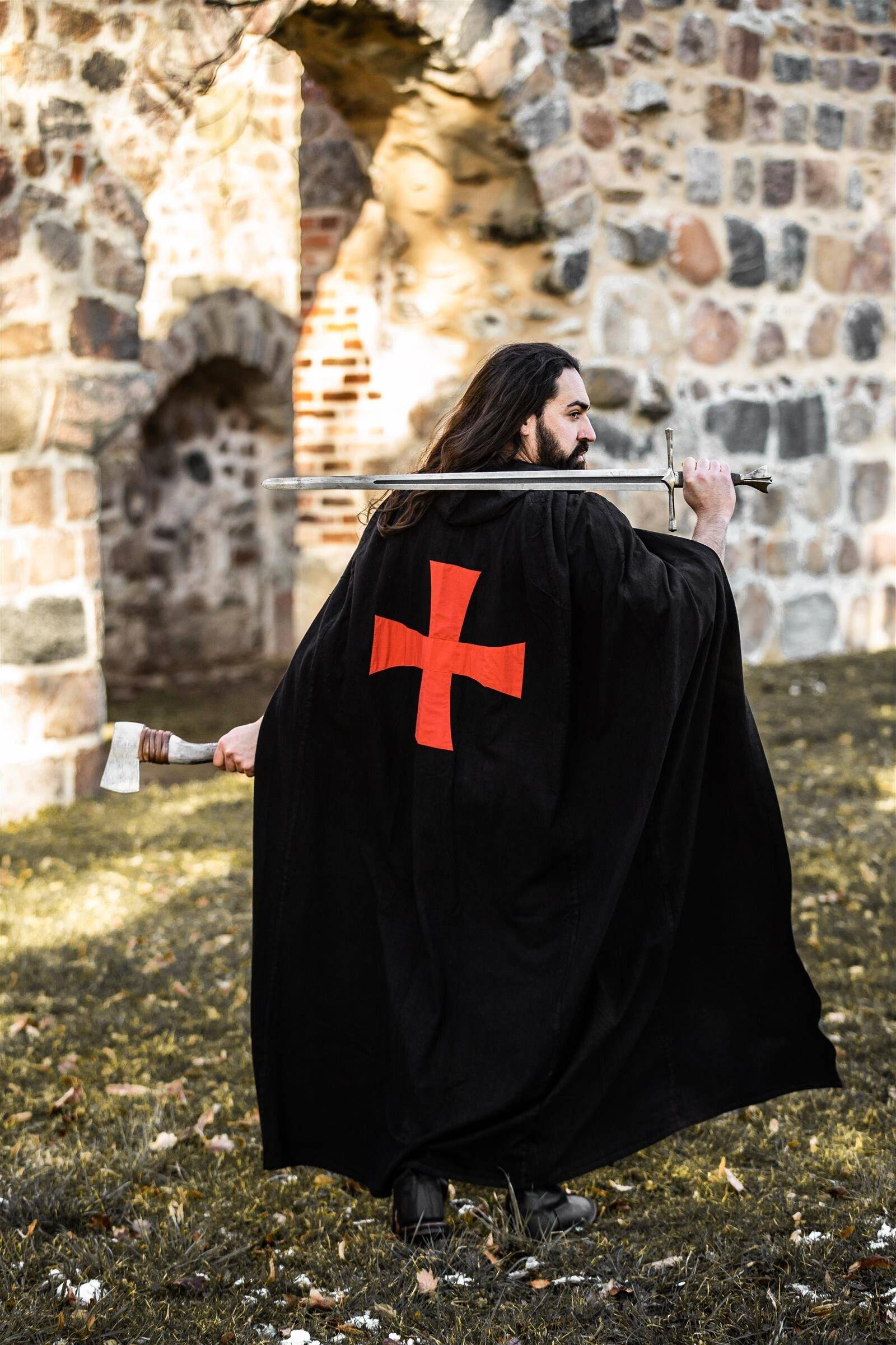 Tempeliers Cape, katoen in Zwart/Rood, 131 cm