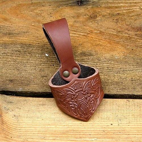 ​Tribal Trinkhornhalter Klein in Braun