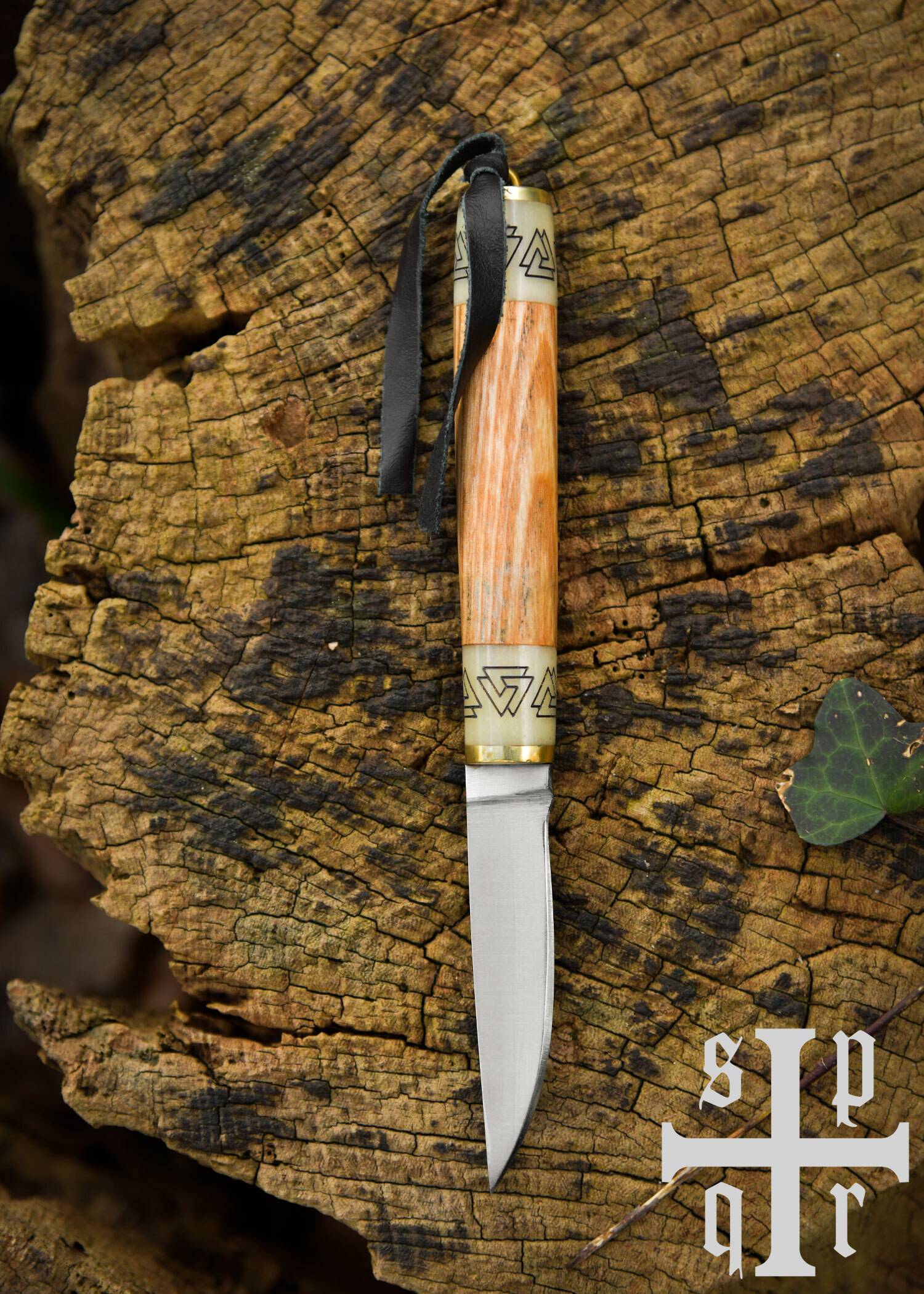 Klein Vikingmes "Birka" – Koolstofstaal, handvat van hout/bot met Valknut-motief