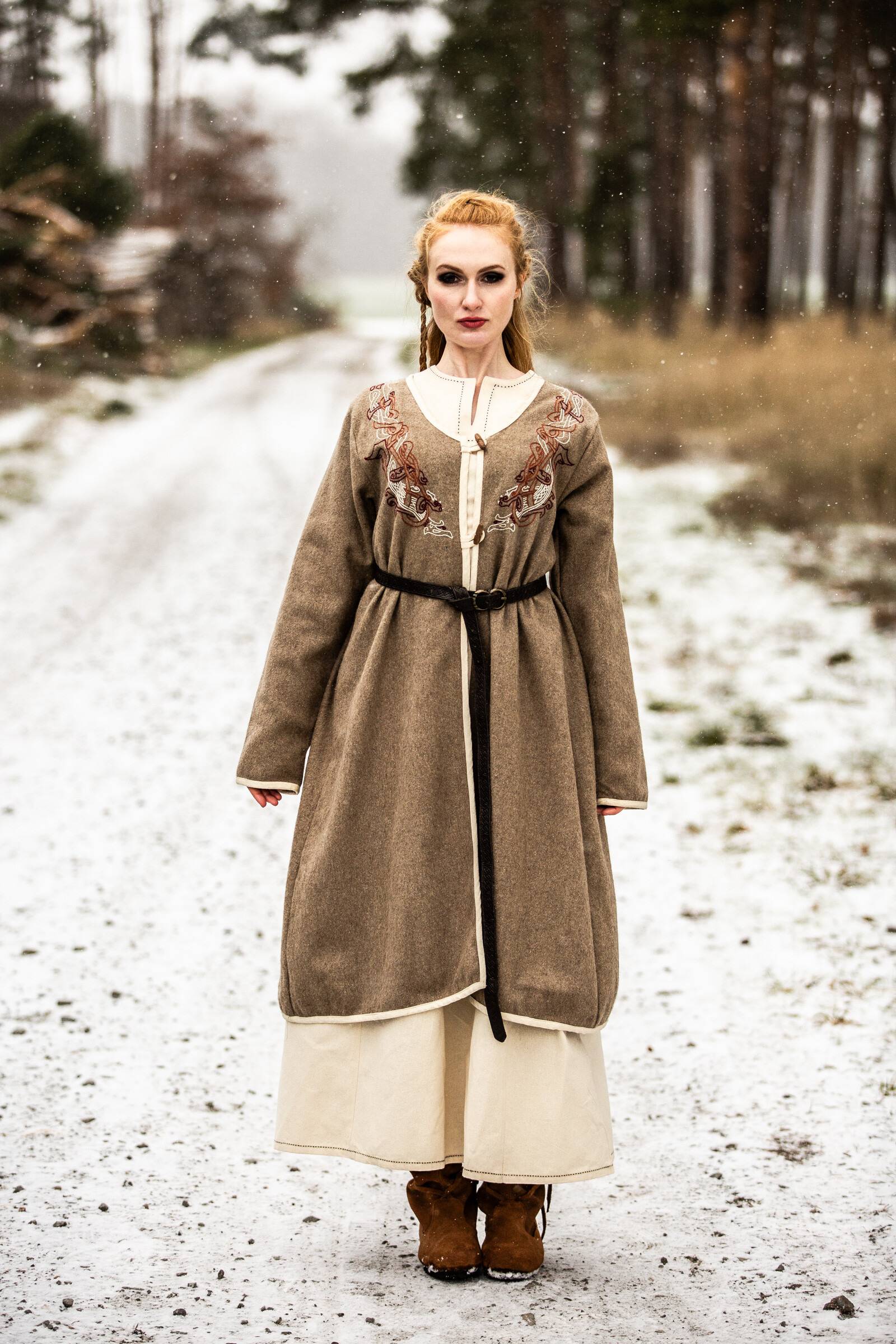 Viking Birka Mantel van Wol in Zandkleur
