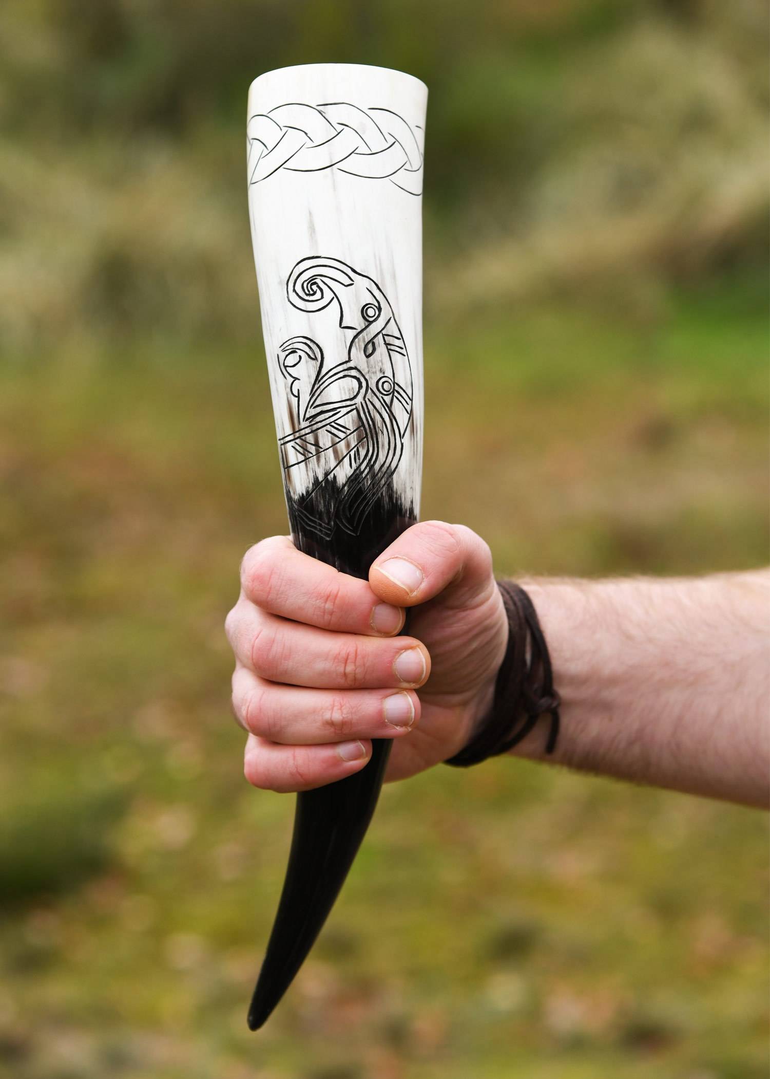 ​Wikinger Trinkhorn von Horn mit Rabenmotivd