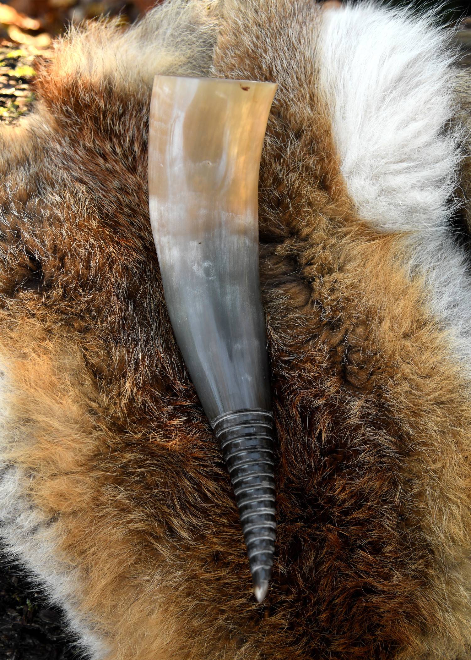 ​Wikinger-Trinkhorn mit Spiralcarving