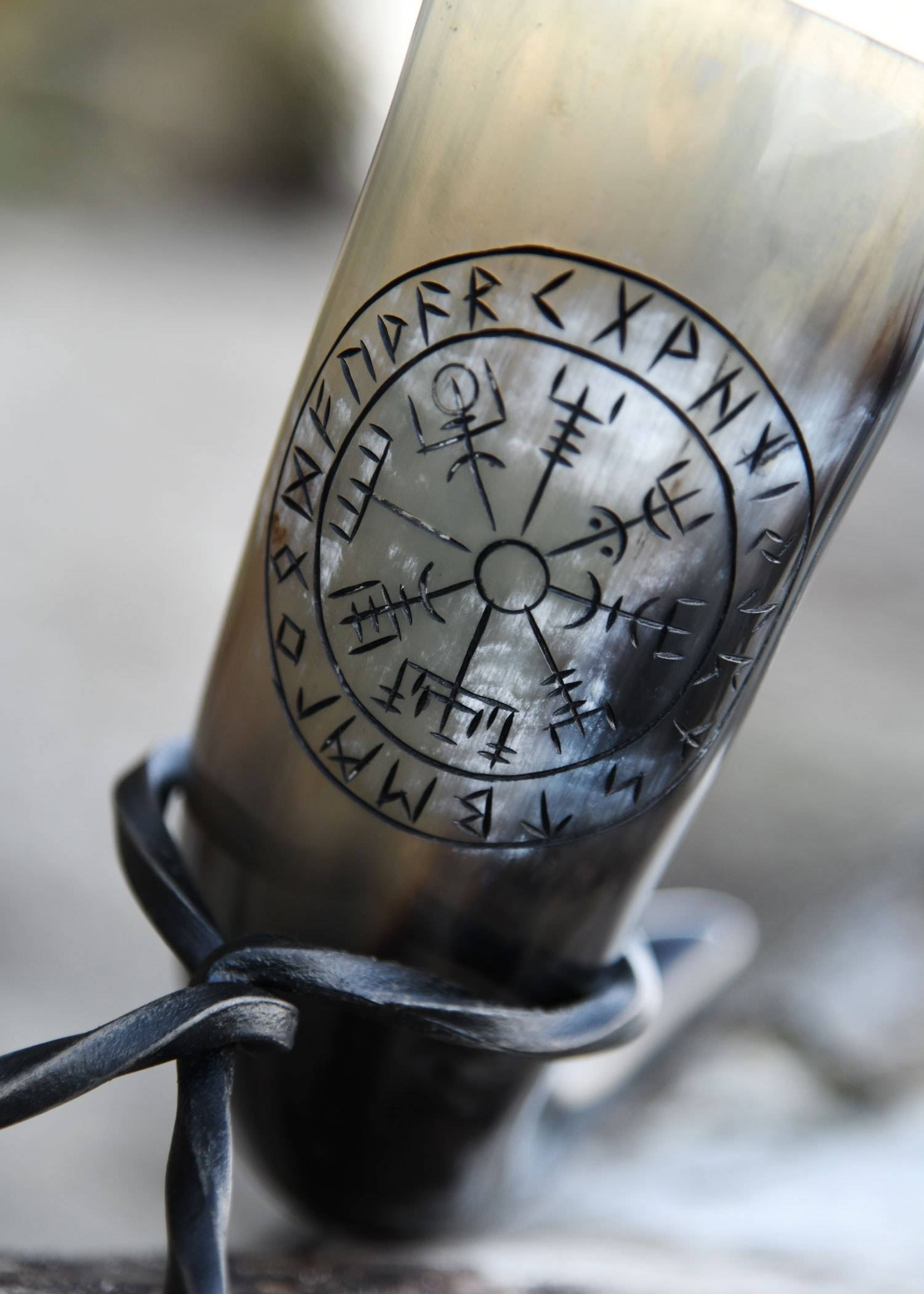 Viking Drinkhoorn met Standaard Vegvísir