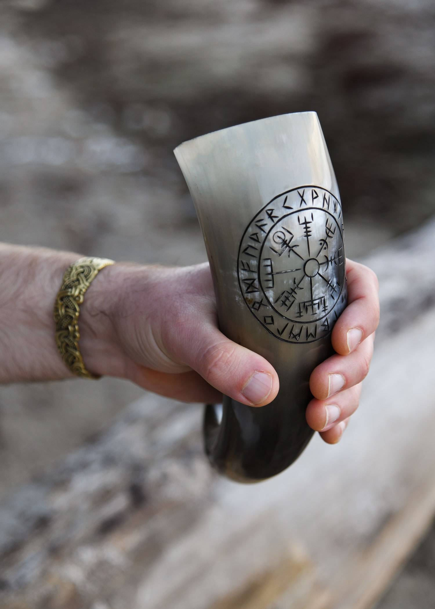Viking Drinkhoorn met Standaard Vegvísir