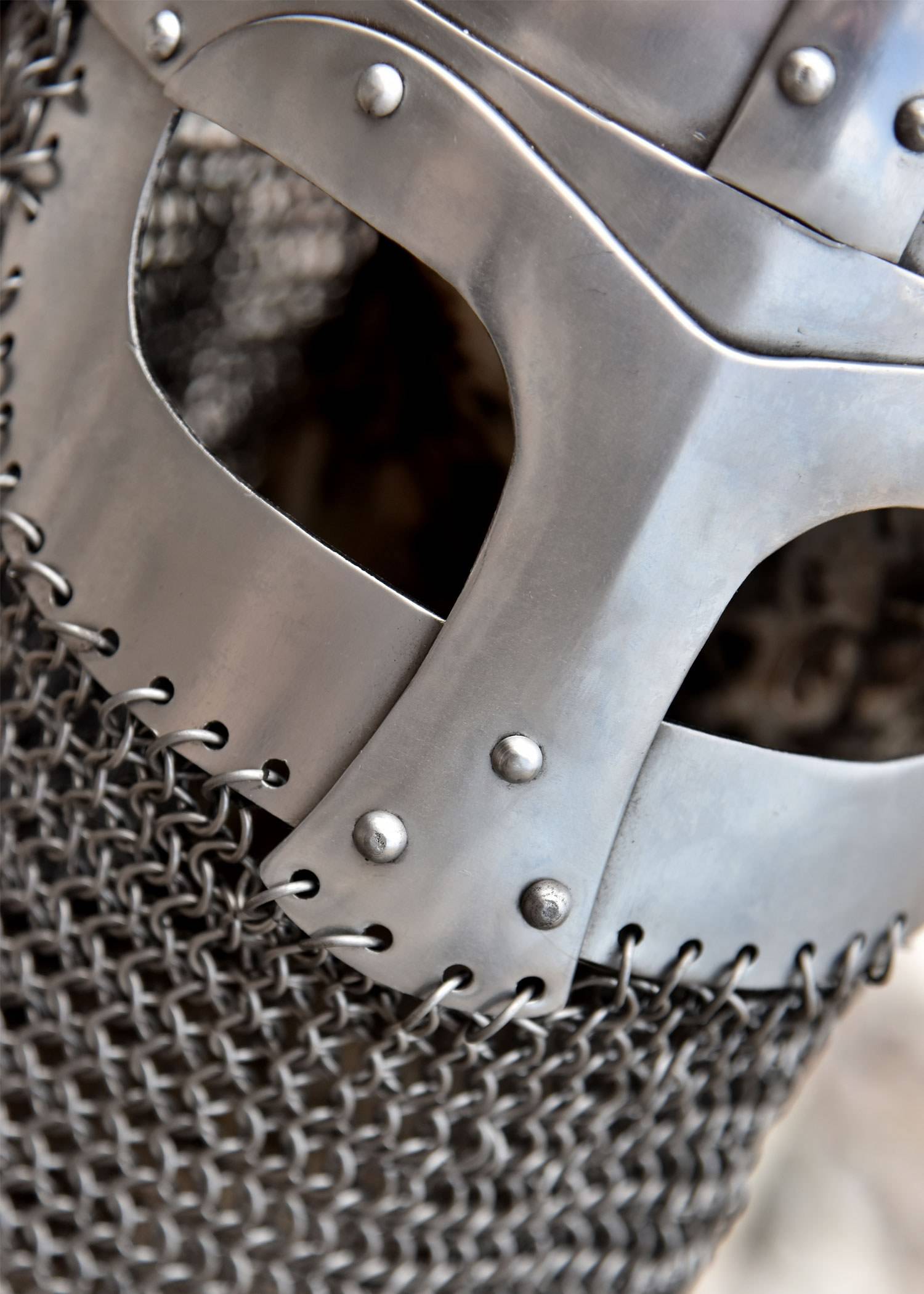 Vendelzeitlicher Spangenhelm mit Kettenbrünne
