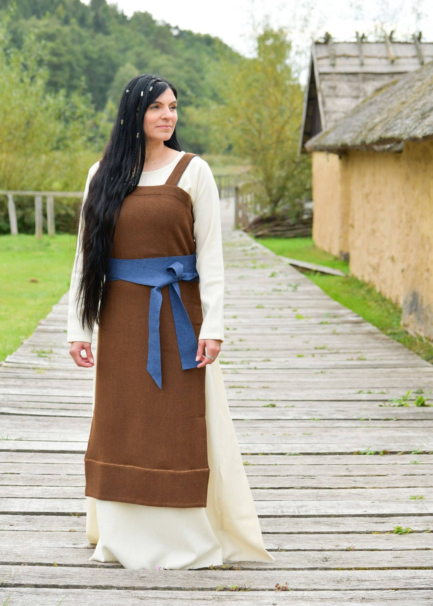 Viking Schort Lagertha van 100% Wol, ruitvormige keperbinding, bruin/bruin – authentieke middeleeuwse jurk