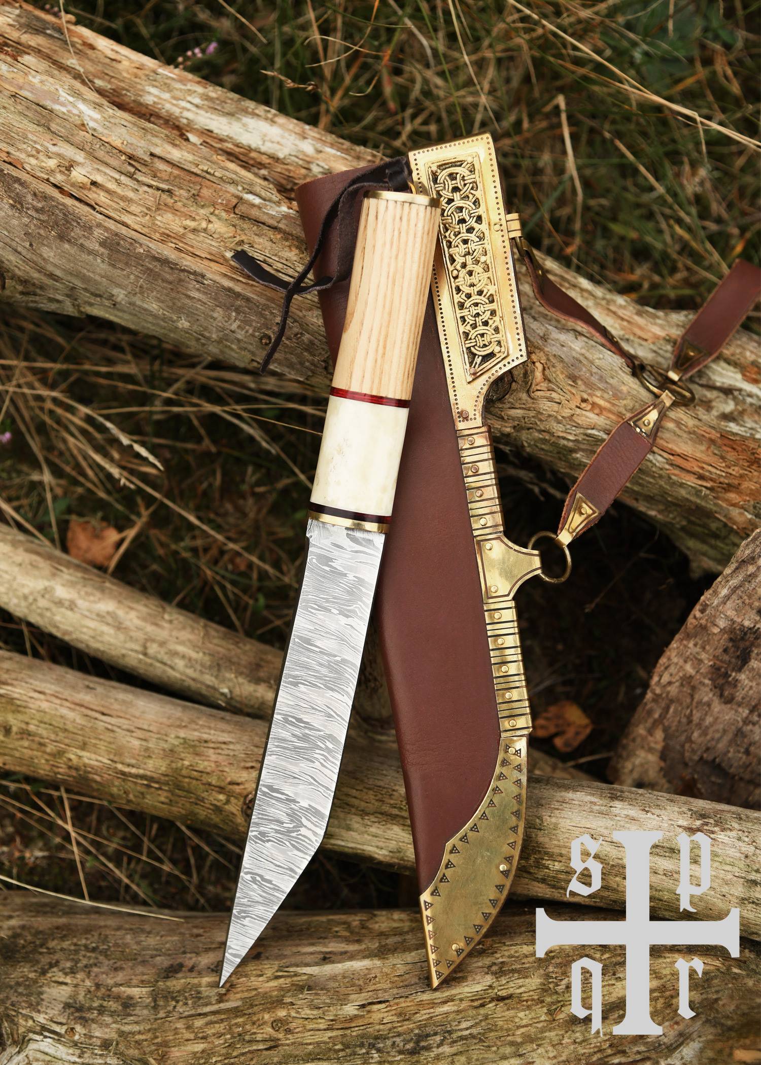 Viking Broken Back Sax-mes met Damascus lemmet en handvat van hout/been, gemaakt van 256-laags Damascus staal