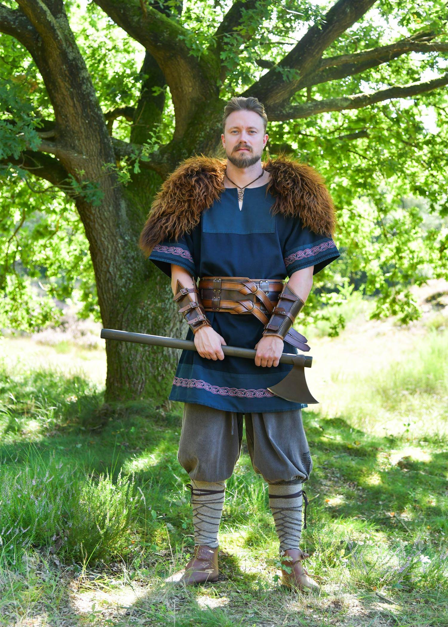 Vikingtuniek in Blauw voor heren met borduursels