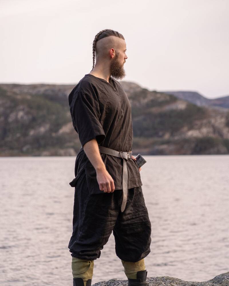 ​​​​Viking Tuniek, met Korte Mouw, in Bruin