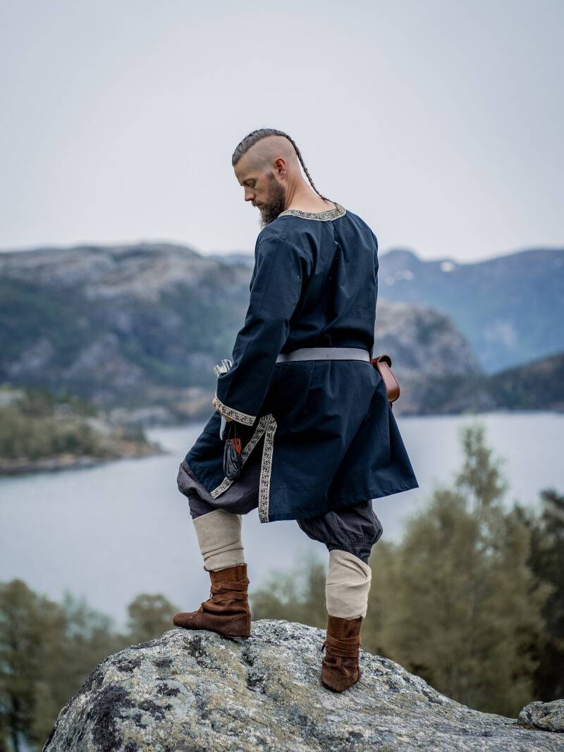 Viking-Romeins-Middeleeuws Tuniek in Zwart
