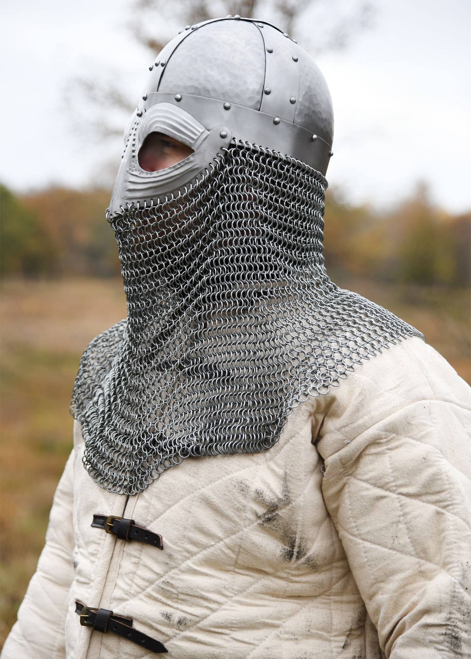Vendelhelm met maliënkolder, 1,2 mm staal, (ca. 550-800 n.Chr.) en de Vikingtijd