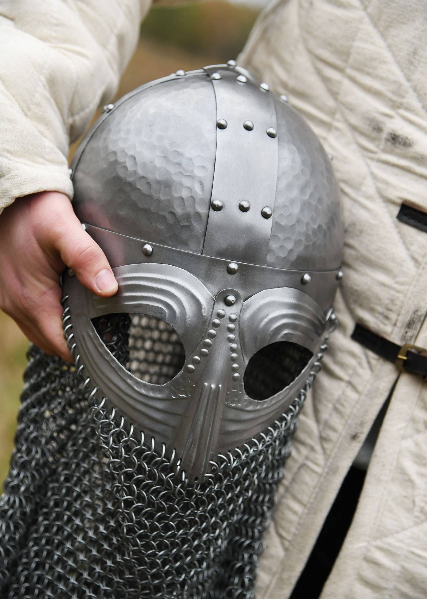 Vendelhelm met maliënkolder, 1,2 mm staal, (ca. 550-800 n.Chr.) en de Vikingtijd