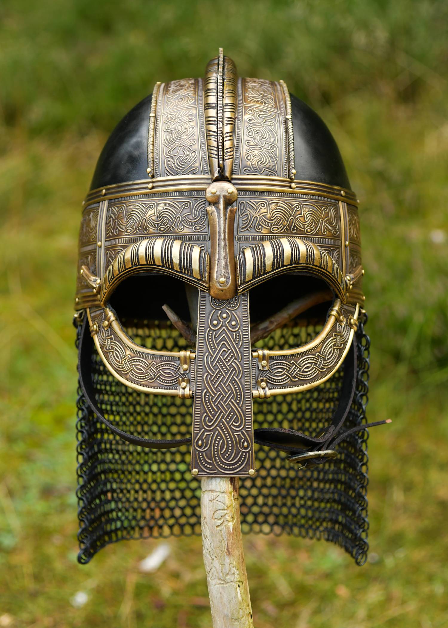 Valsgärde-vikinghelm – een rijkelijk versierde replica