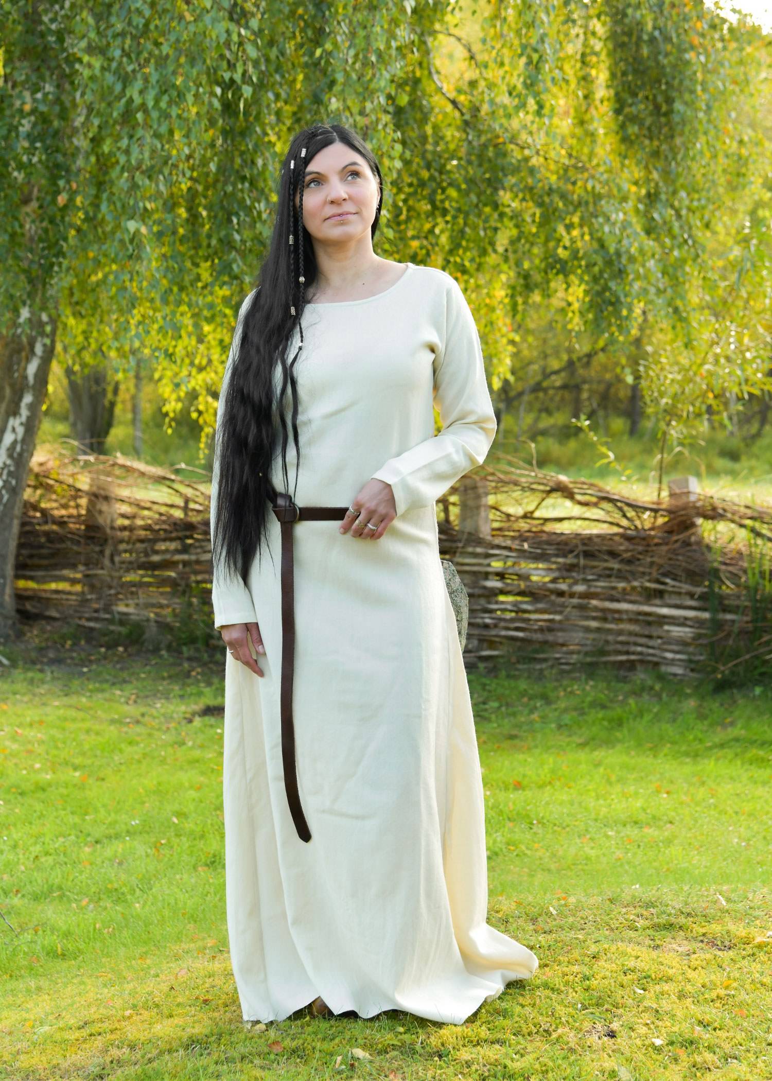 Vikingjurk Lagertha in 100% wollen keperbinding, natuurlijke kleur