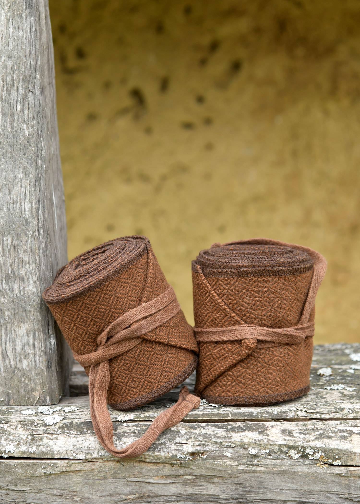 Viking Beenwikkels van 100% wol, ruitkeperbinding, bruin/bruin