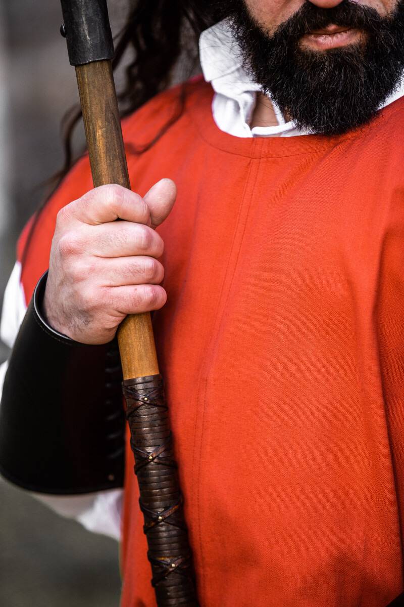 ​Middeleeuwse Wapenrok in Rood