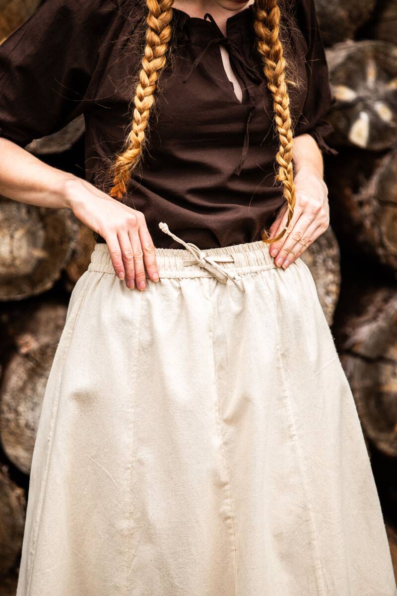 ​​Middeleeuwse Dames Rok in Natuurkleur