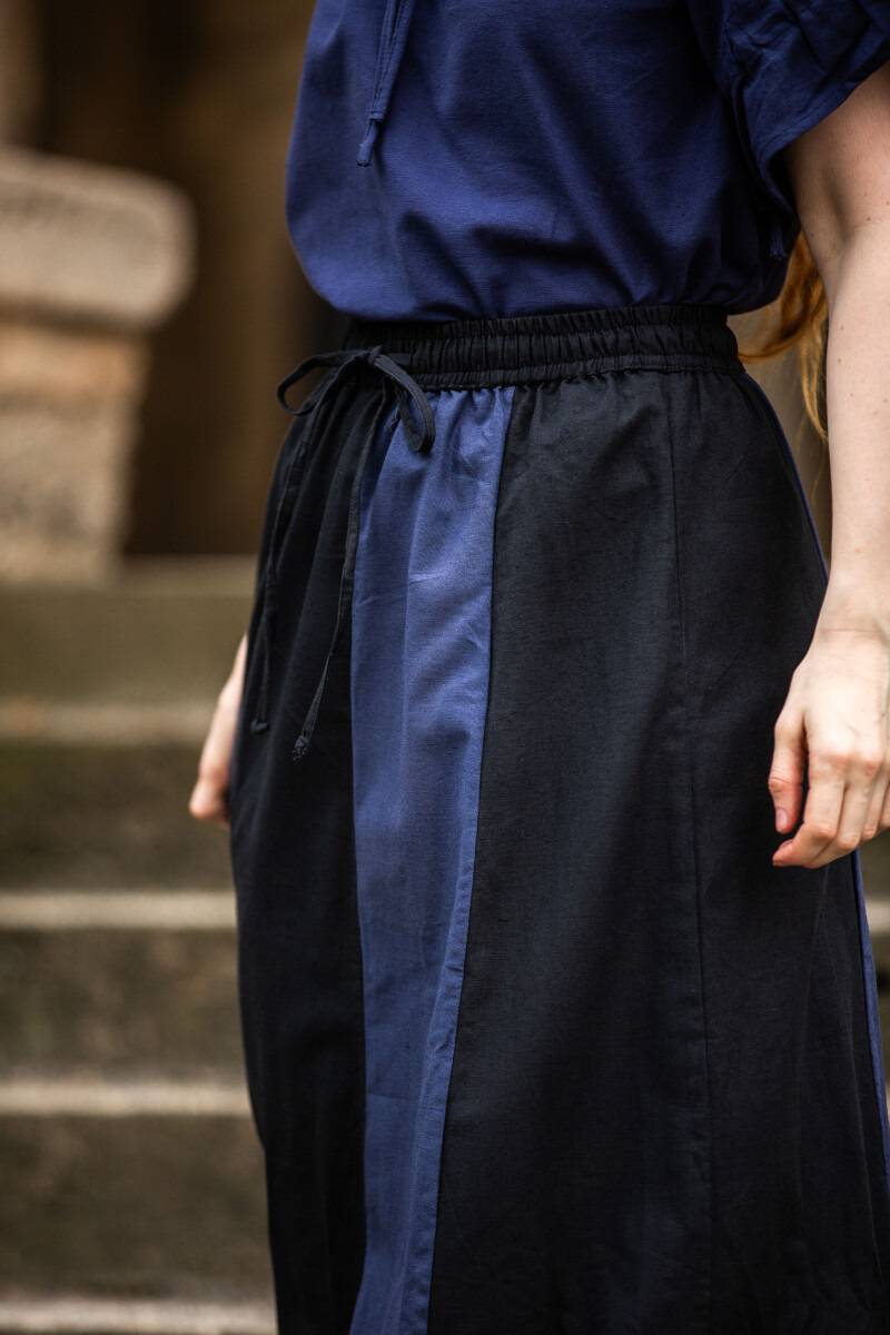 ​​​​​​​Middeleeuwse Rok in Zwart/Blauw